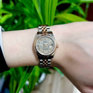 何なんだ、この文字盤…?