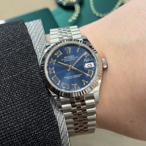 可愛いだけの時計、卒業。