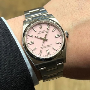 ロレックス オイスターパーペチュアル36 Ref.126000 キャンディピンク
